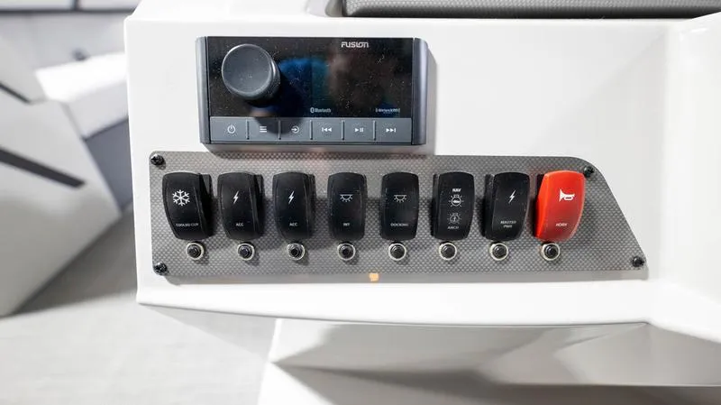 Slide: The Image of Crest Classic LX 220 SLC CPT 2024 - 14