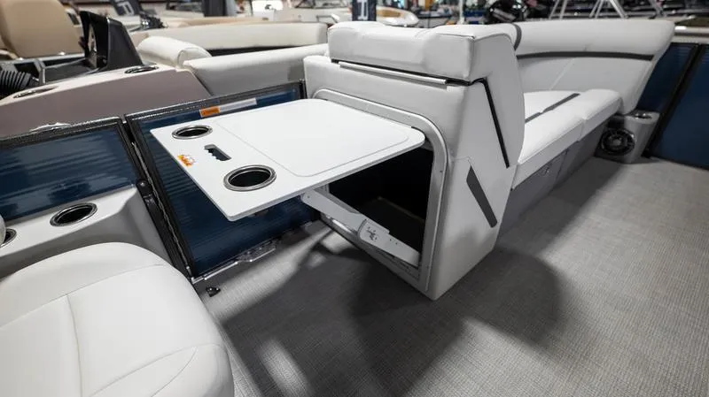 Slide: The Image of Crest Classic LX 220 SLC CPT 2024 - 15