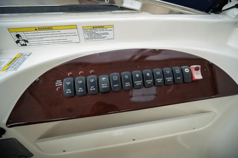 Slide: The Image of Meridian 441 Sedan 2013 - 24