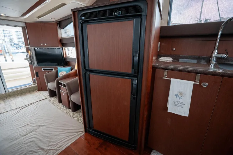 Slide: The Image of Meridian 441 Sedan 2013 - 47