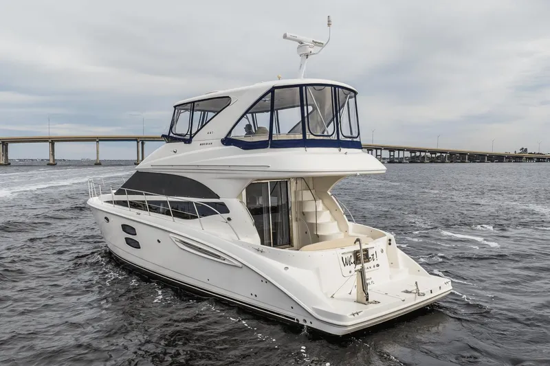 Slide: The Image of Meridian 441 Sedan 2013 - 7