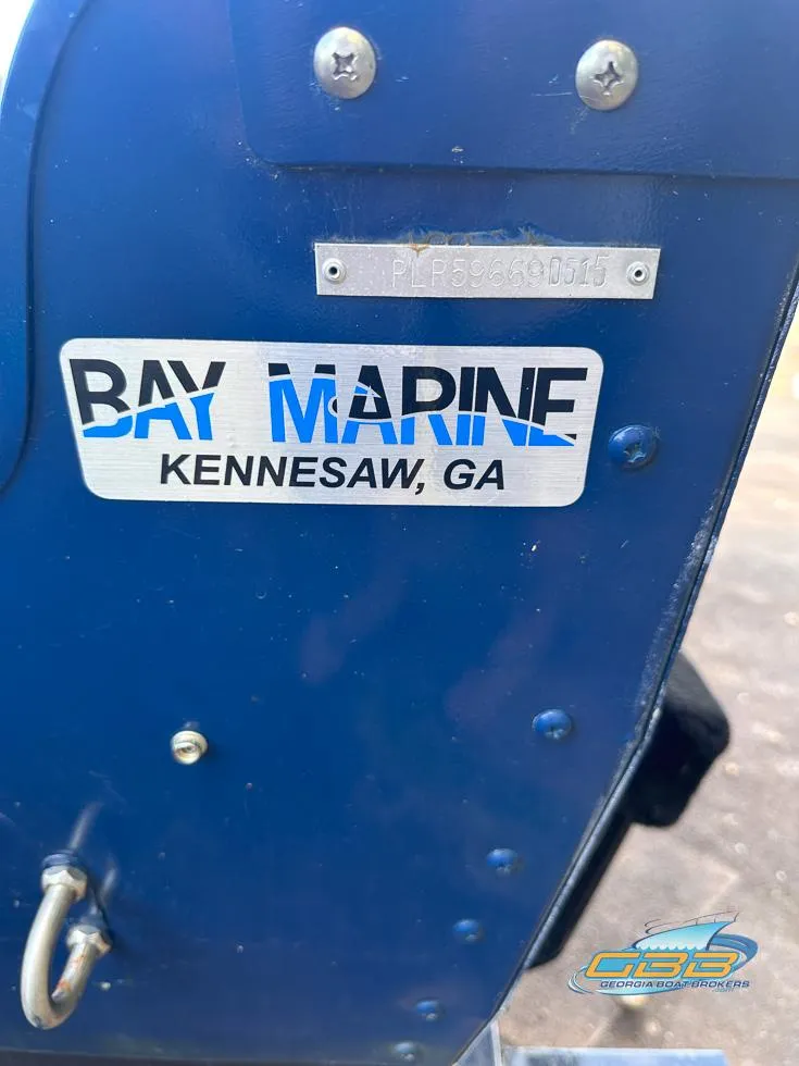 Slide: The Image of 2015 Polar Kraft Outlander 186 SC boat with Bay Marine Kennesaw, GA sticker. - 20