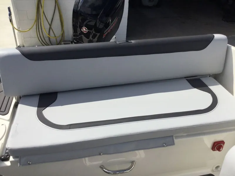 Slide: The Image of Bayliner 190EL 2024 - 5