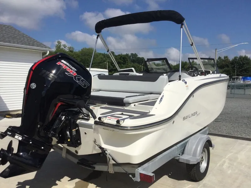 Slide: The Image of Bayliner 190EL 2024 - 8