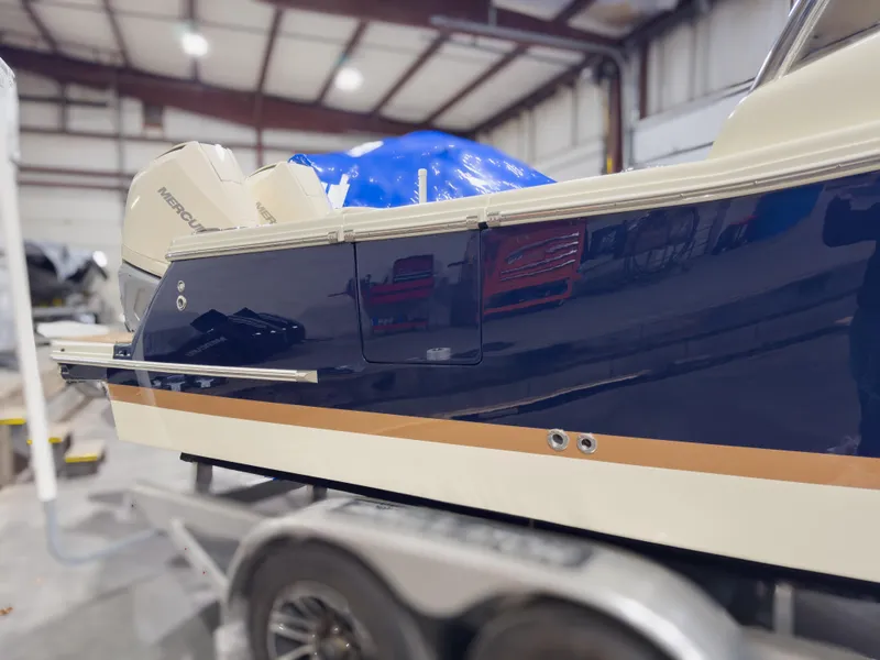 Slide: The Image of Chris-Craft Calypso 28 - 16