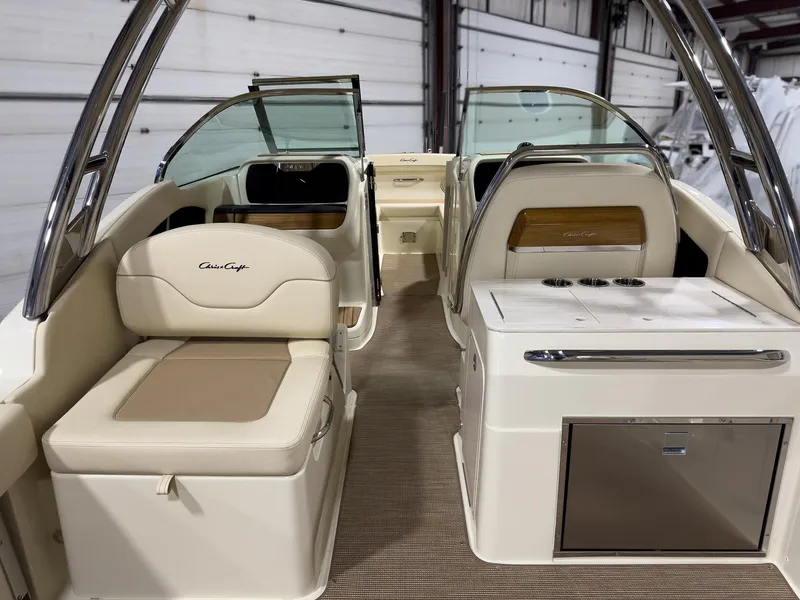 Slide: The Image of Chris-Craft Calypso 28 - 19