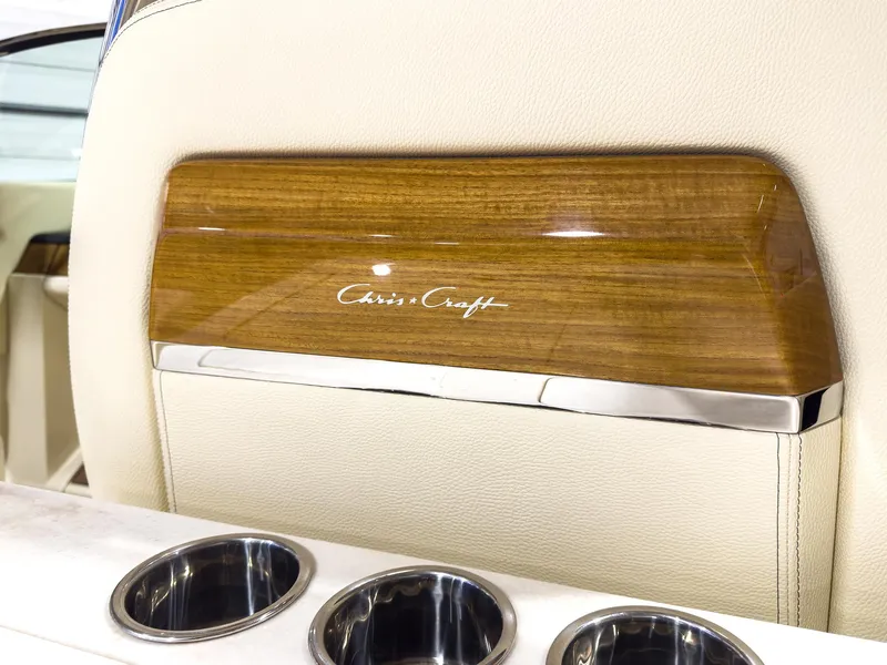 Slide: The Image of Chris-Craft Calypso 28 - 21