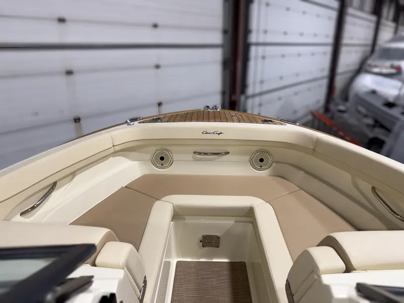 Slide: The Image of Chris-Craft Calypso 28 - 4