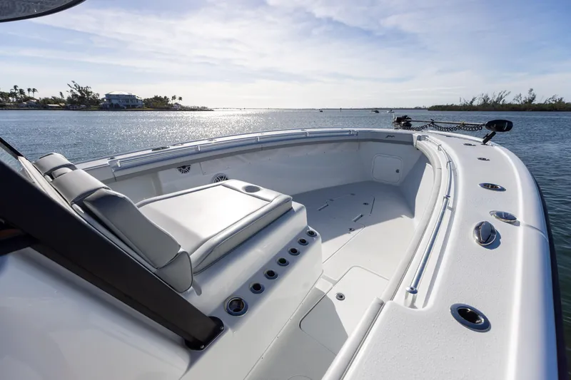 Slide: The Image of Yellowfin 42 Offshore 2023 - 59