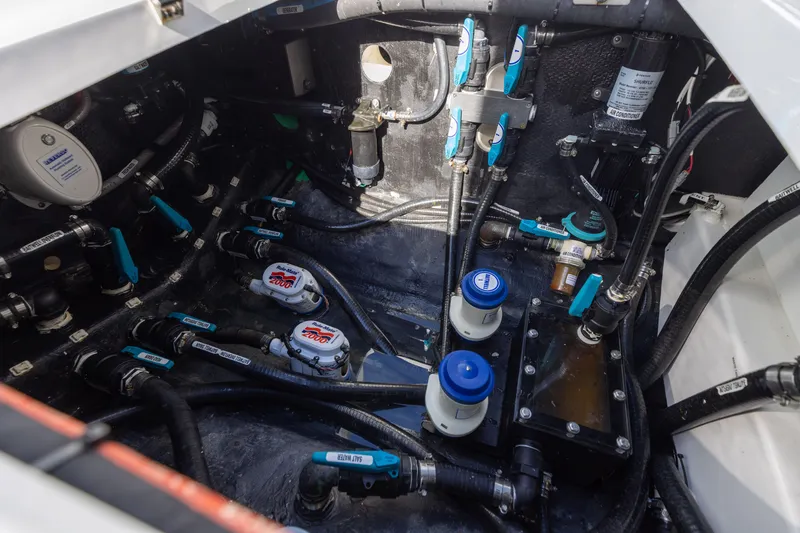 Slide: The Image of Yellowfin 42 Offshore 2023 - 68