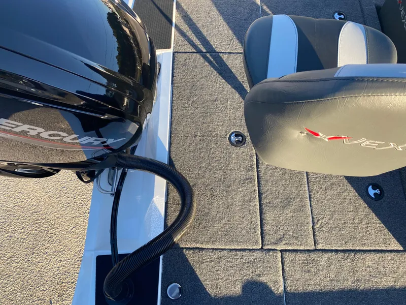 Slide: The Image of 2024 Vexus AVX181 - 21