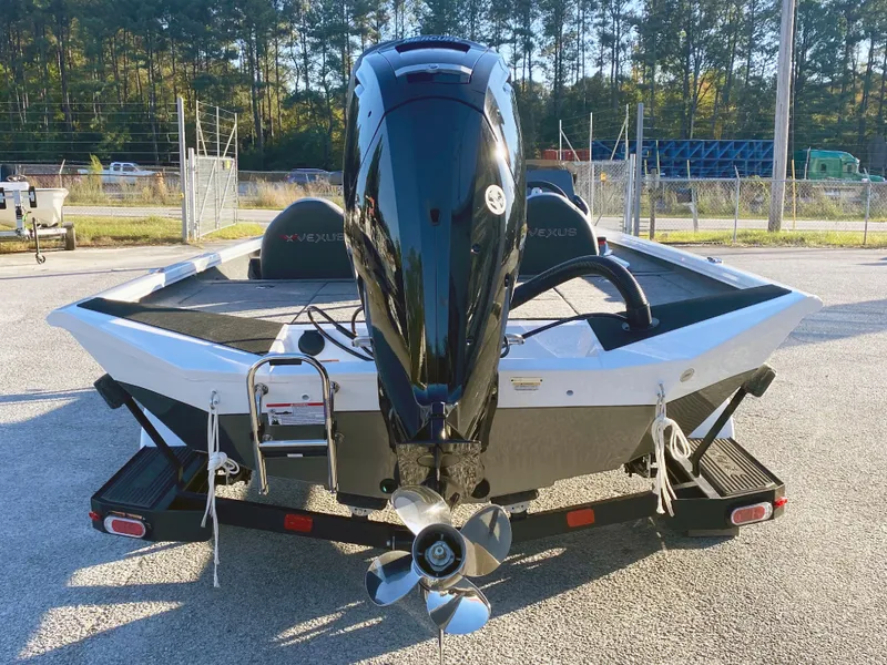 Slide: The Image of 2024 Vexus AVX181 - 7