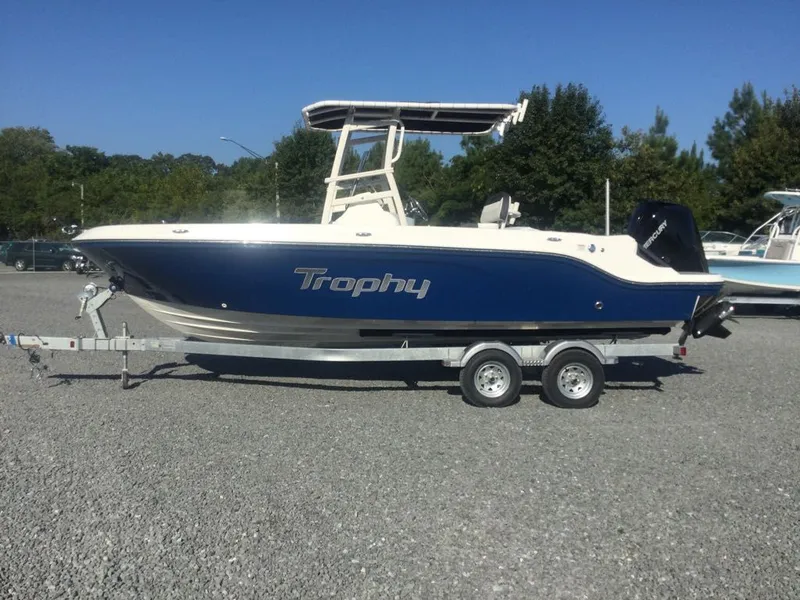 Slide: The Image of Bayliner Trophy T22CC 2024 - 3