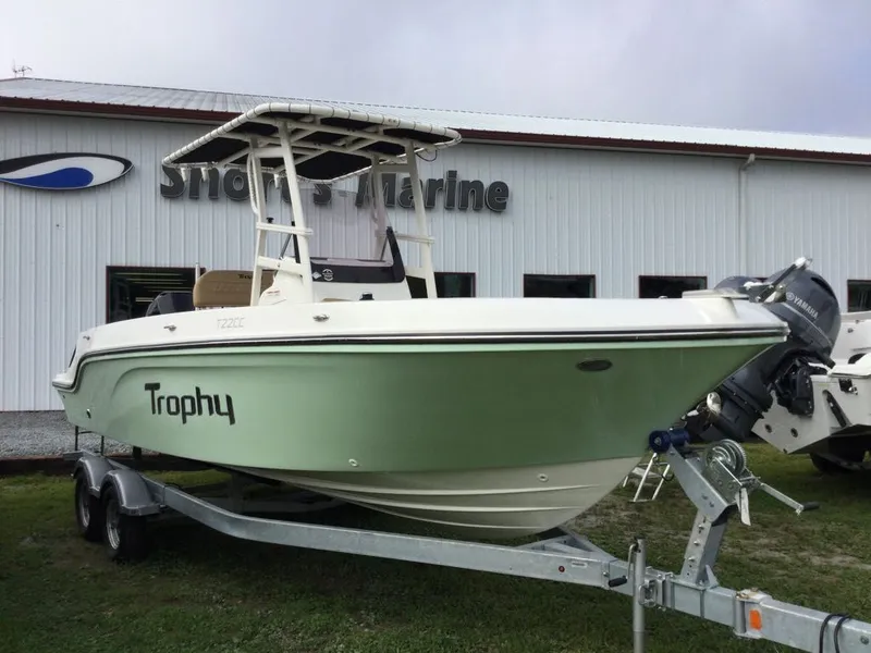 Slide: The Image of Bayliner CC22 TT GN/WT 200M 2024 - 1