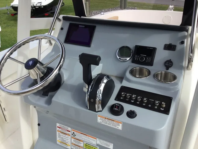 Slide: The Image of Bayliner CC22 TT GN/WT 200M 2024 - 7