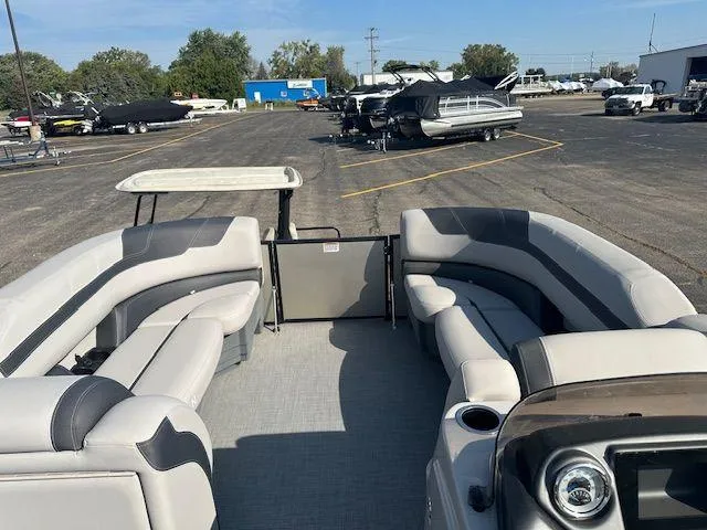 Slide: The Image of Image 4 - 4