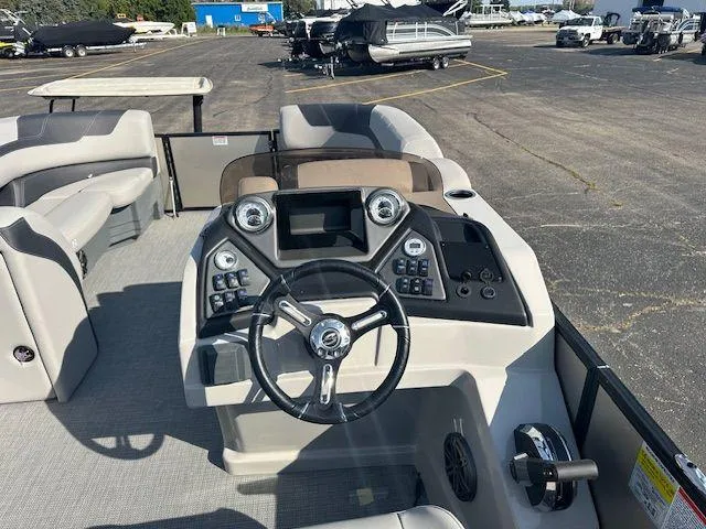 Slide: The Image of Image 7 - 7