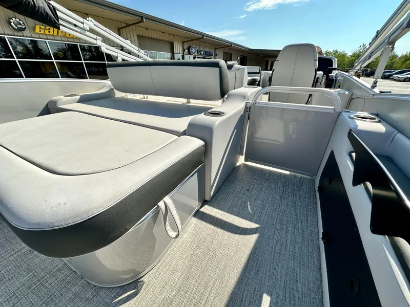 Slide: The Image of 2023 Tahoe Pontoon 23FT Cascade Versatile Rear Bench, spacious seating area. - 10