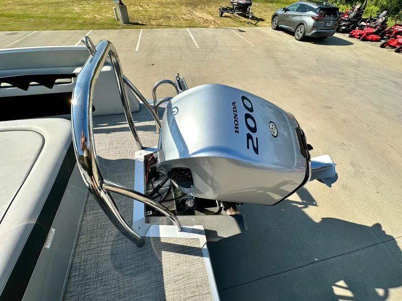 Slide: The Image of 2023 Tahoe Pontoon 23FT Cascade Versatile Rear Bench with Honda 200 outboard motor. - 12