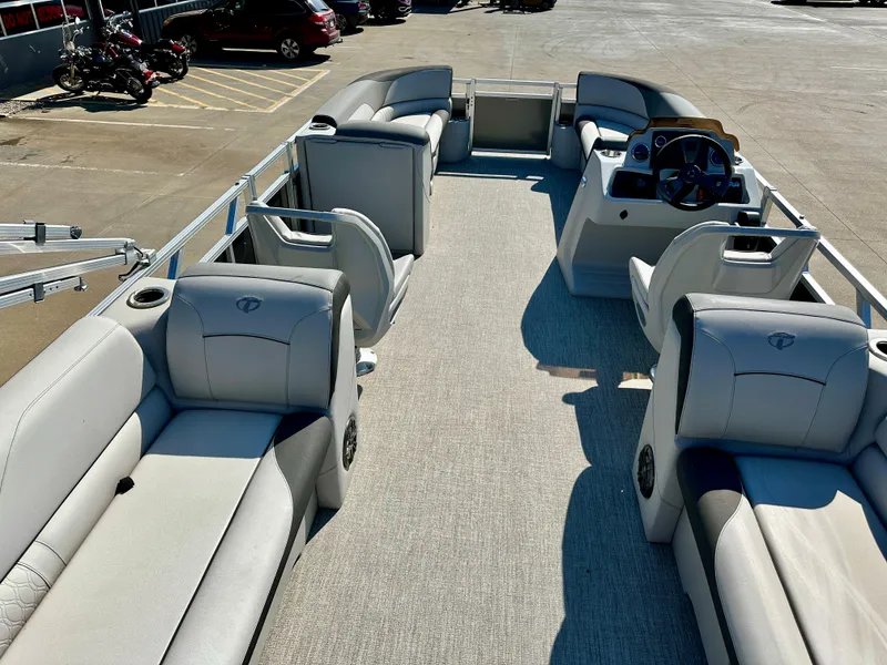 Slide: The Image of 2023 Tahoe Pontoon 25 FT LTZ Quad Lounger with spacious seating and modern design. - 9