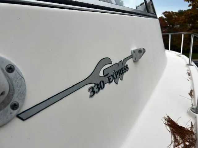 Slide: The Image of GRADY WHITE 330 Express - 14