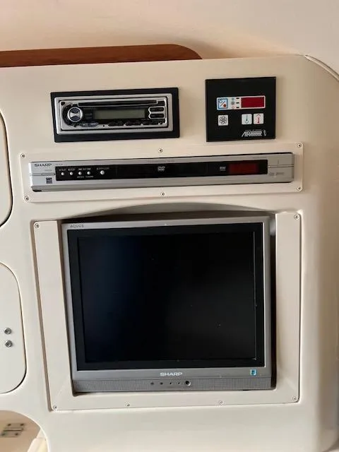 Slide: The Image of GRADY WHITE 330 Express - 26