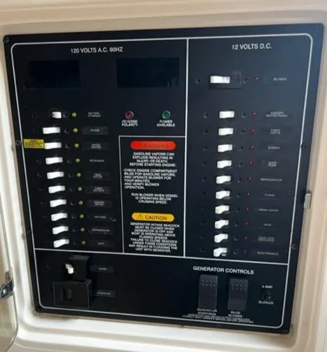 Slide: The Image of GRADY WHITE 330 Express - 33