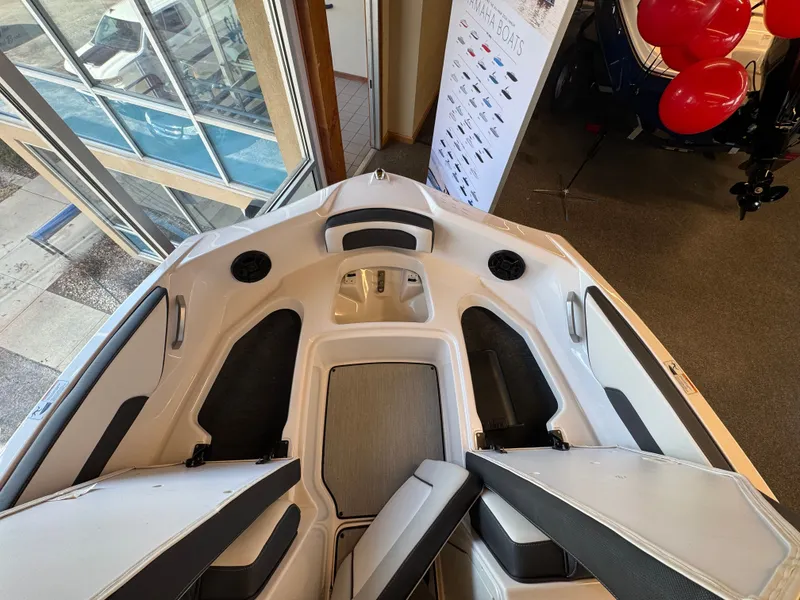 Slide: The Image of Yamaha 195 AR 2024 - 11