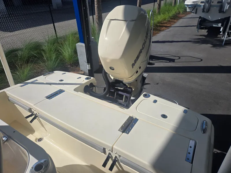 Slide: The Image of Scout 251 XS 2017 - 2