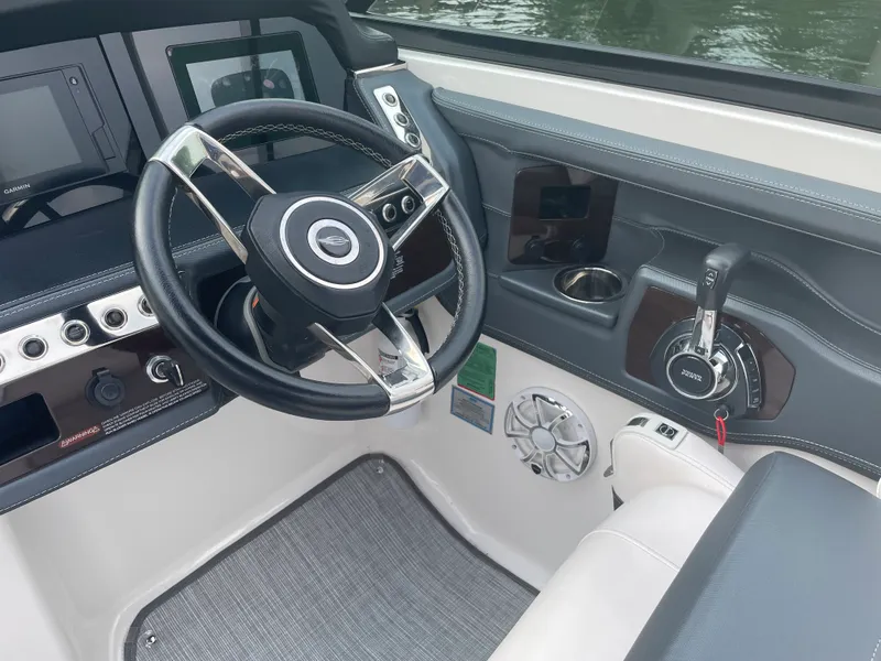 Slide: The Image of Chaparral 297 SSX SURF 2019 - 20