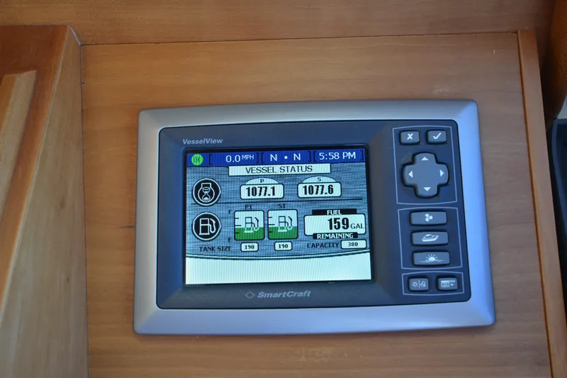 Slide: The Image of VesselView display on 2014 Sabre 42 Salon Express showing fuel and engine status. - 42