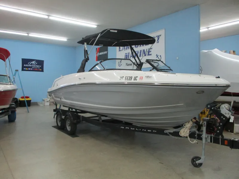 Slide: The Image of Bayliner VR6 Bowrider I/O 2018 - 2