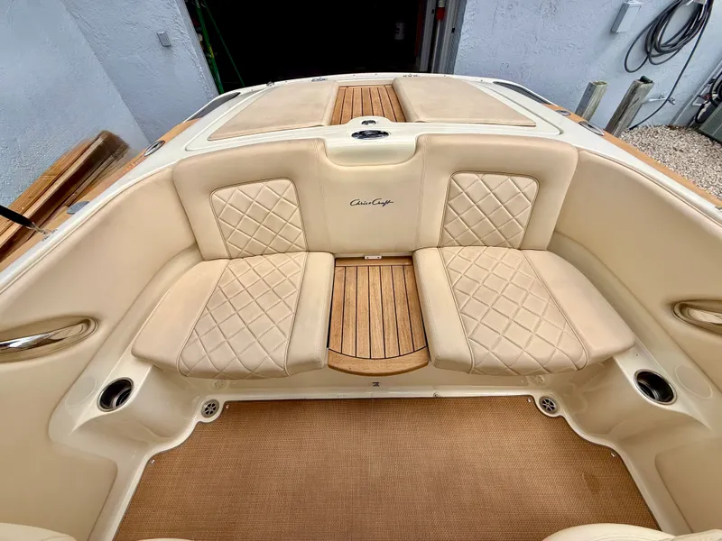 Slide: The Image of Chris-Craft LAUNCH 22 HERITAGE EDITION 2017 - 16