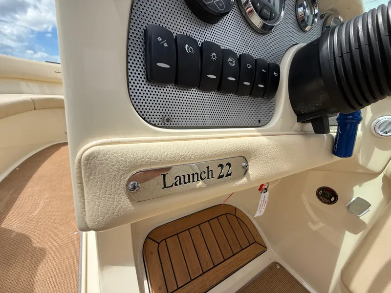 Slide: The Image of Chris-Craft LAUNCH 22 HERITAGE EDITION 2017 - 22