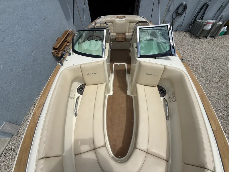 Slide: The Image of Chris-Craft LAUNCH 22 HERITAGE EDITION 2017 - 25