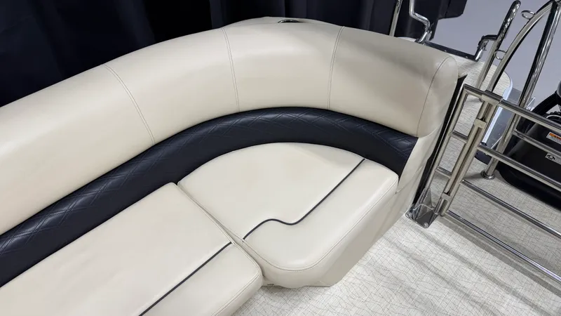 Slide: The Image of Barletta E24QSS 2019 - 24