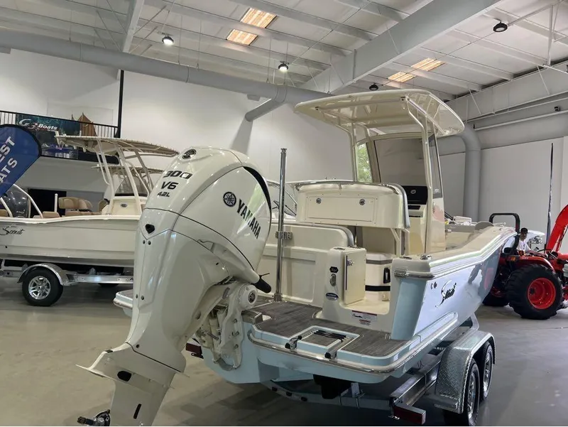 Slide: The Image of Scout 240 XSF 2024 - 10