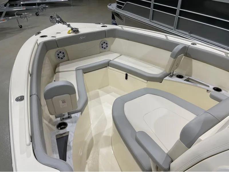 Slide: The Image of Scout 240 XSF 2024 - 14