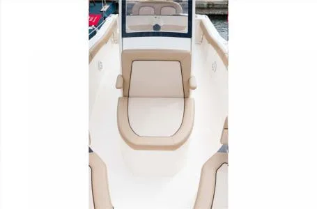 Slide: The Image of Scout 240 XSF 2024 - 26