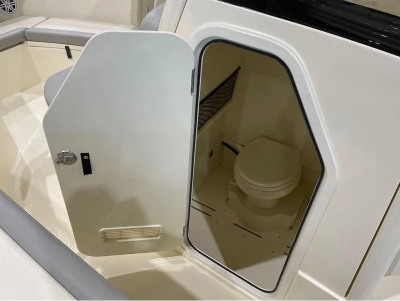 Slide: The Image of Scout 240 XSF 2024 - 30