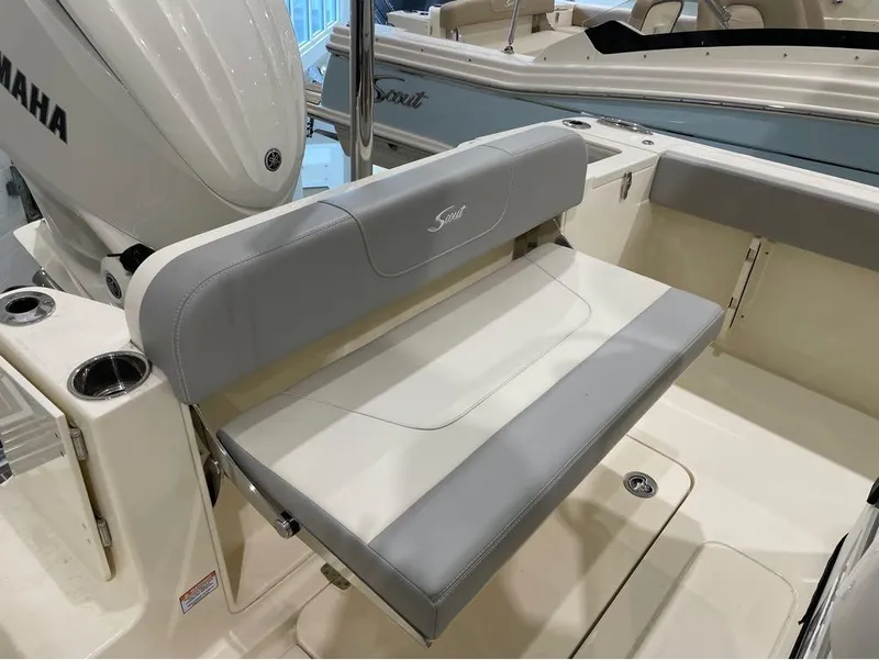 Slide: The Image of Scout 240 XSF 2024 - 34