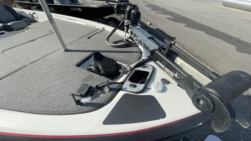 Slide: The Image of Skeeter ZX225 2011 - 5