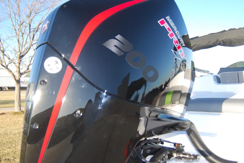 Slide: The Image of 2024 Tahoe T21 boat with Mercury Pro XS 200 outboard motor. - 5