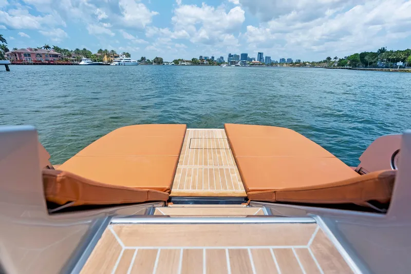 Slide: The Image of Riva 48' DOLCERIVA 2024 - 41