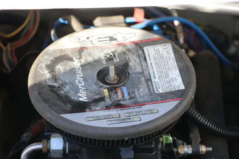 Slide: The Image of 2011 Larson LX850 Classic SF MerCruiser engine close-up. - 32