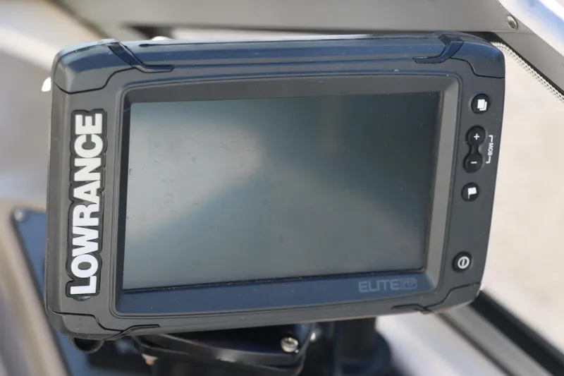 Slide: The Image of Lowrance Elite fishfinder on 2011 Larson LX850 Classic SF boat. - 33