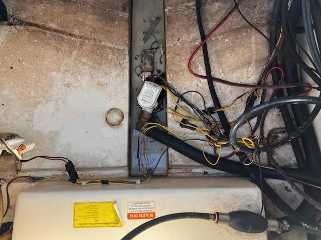 Slide: The Image of 2007 Scout 220 Bay Scout boat wiring and bilge area. - 13