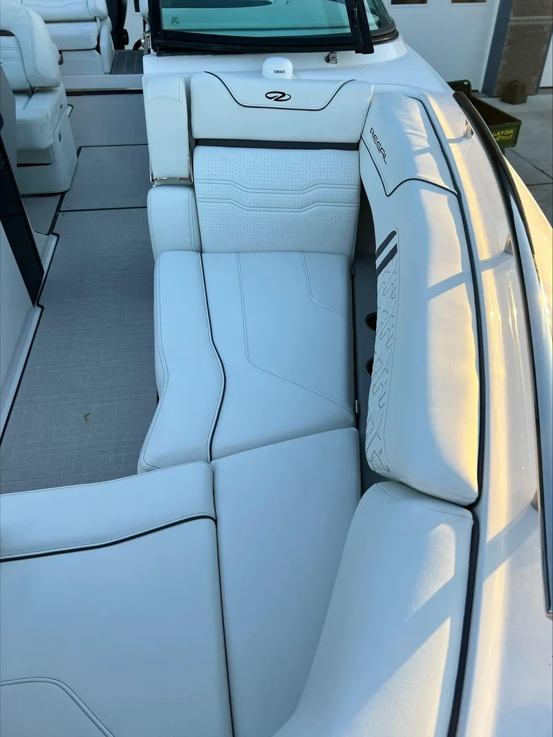 Slide: The Image of Regal LX9 2024 - 10