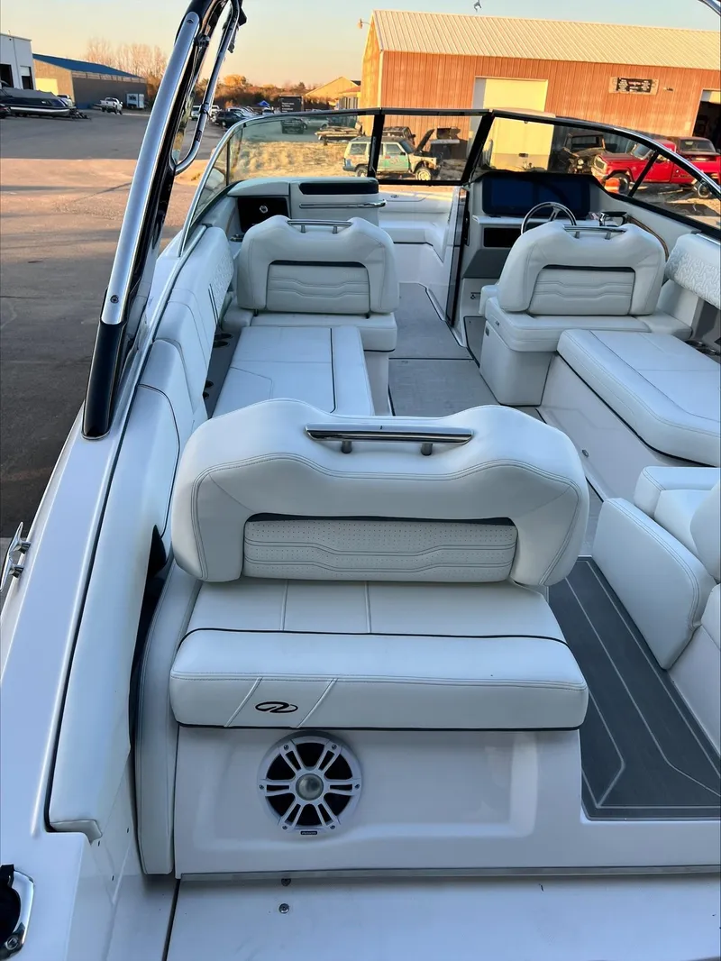 Slide: The Image of Regal LX9 2024 - 15