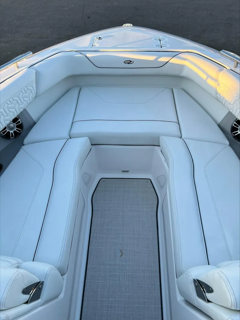 Slide: The Image of Regal LX9 2024 - 9